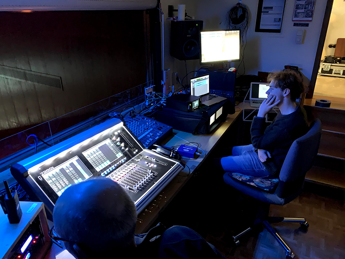 Kulturhaus Gotha: Film feed from the sound control room